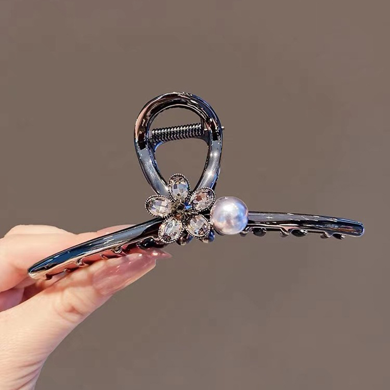 Black Crystal Flower Large Hai - Hair Clip Claw Large recension och pris
